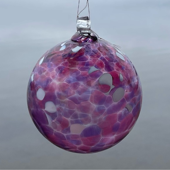 Pink, Purple, and White Speckled Art Glass Friendship Ball Ornament - Picture 6 of 12